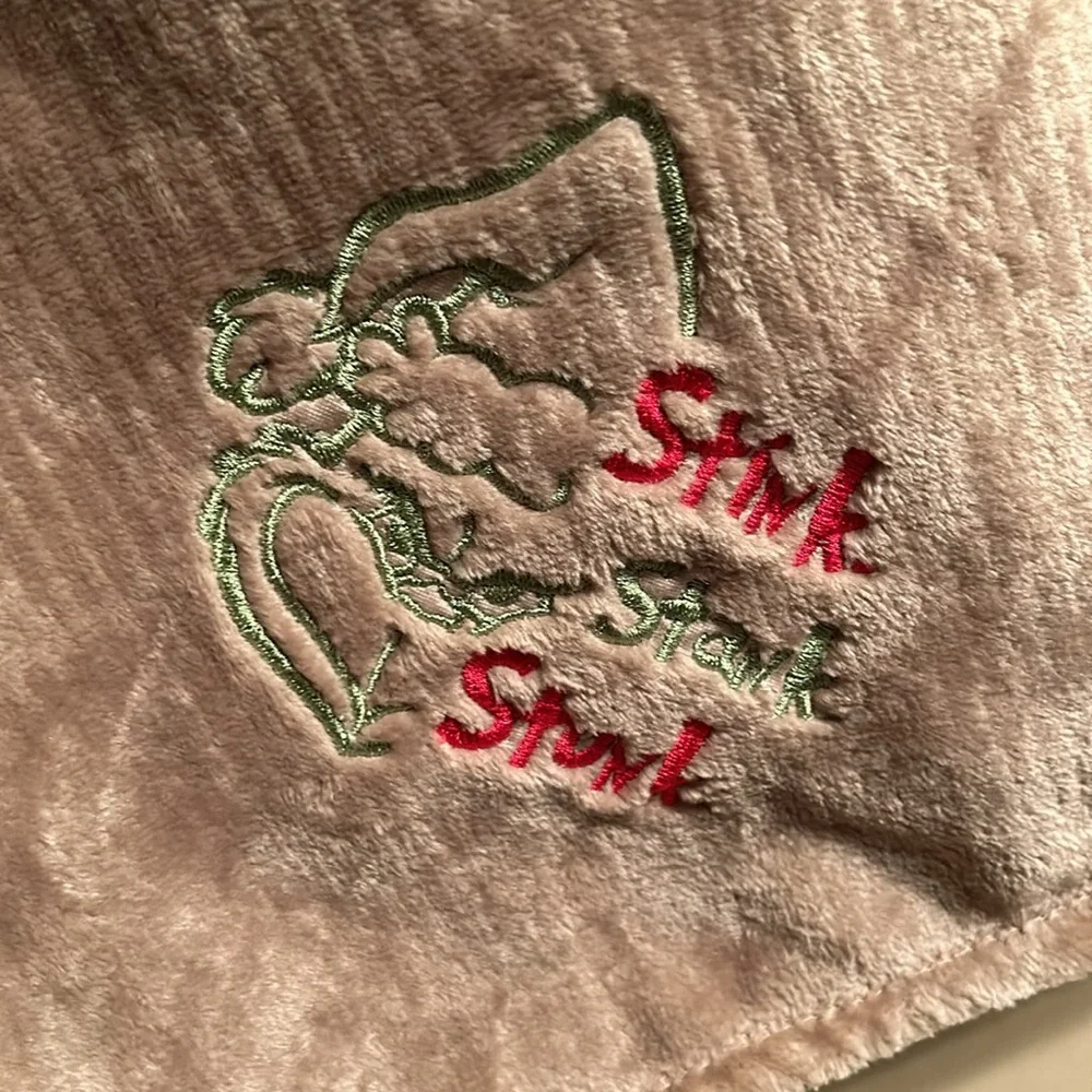 Grinch blanket